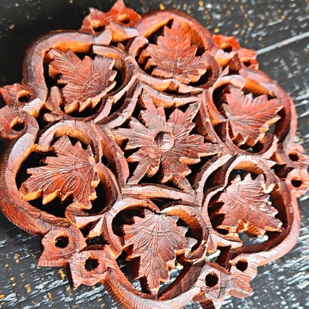 Vintage India Floral Handcrafted 3 Leg Leaf  Wooden Trivet Hand Carved